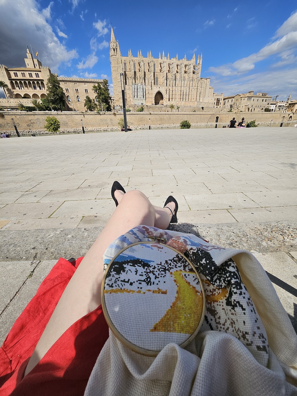 Cross stitching in Mallorca