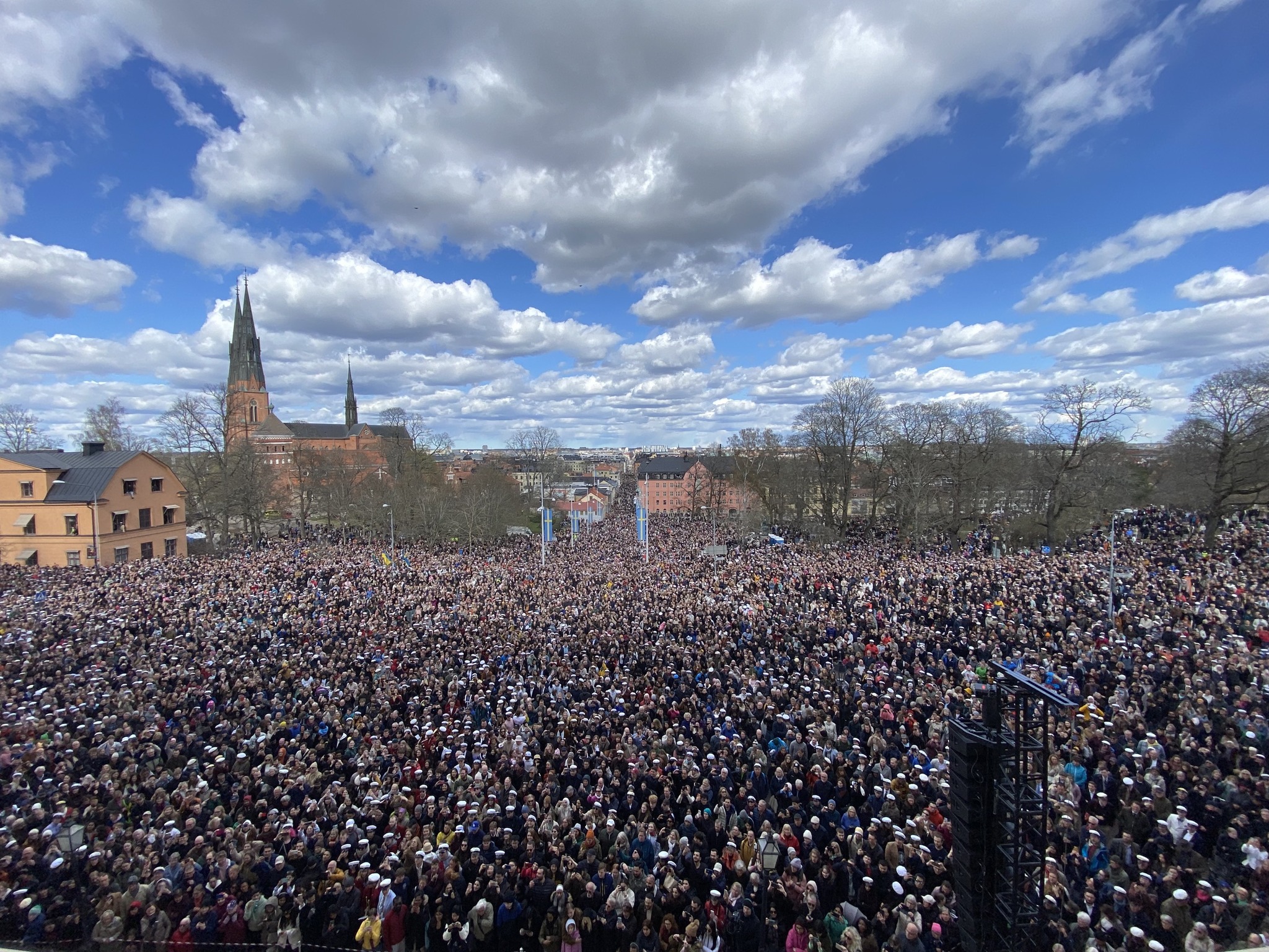 Valborg crowd